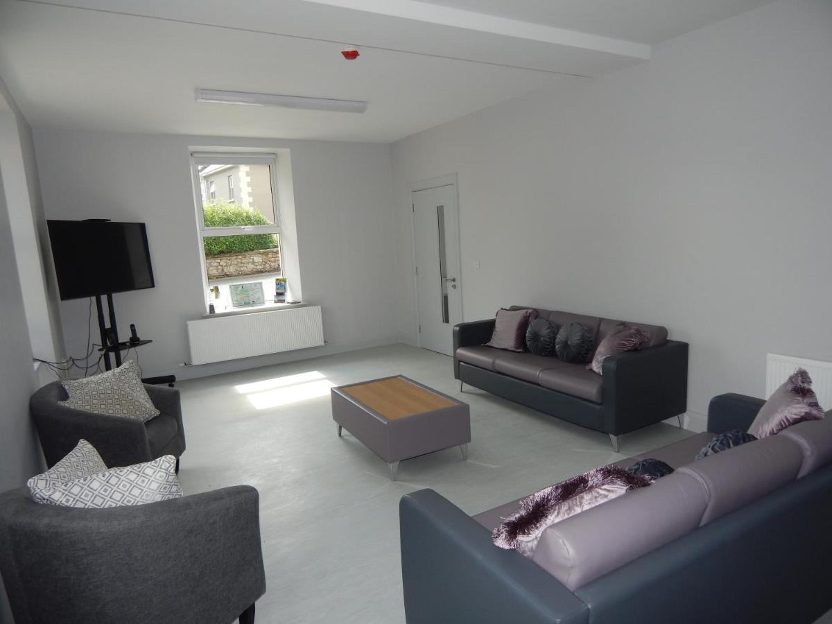 بيت شباب Trivia House Swanlinbar المظهر الخارجي الصورة