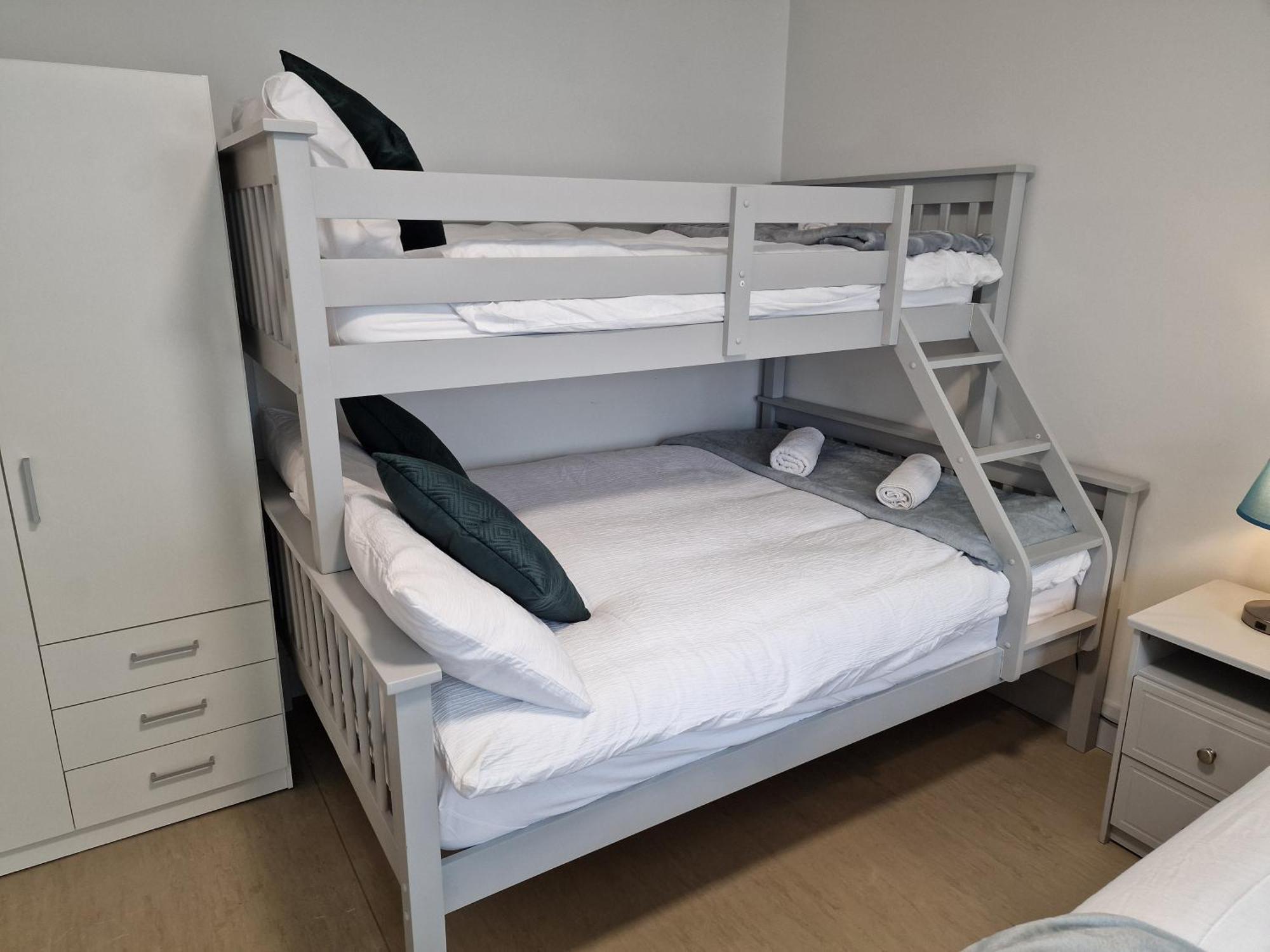 بيت شباب Trivia House Swanlinbar المظهر الخارجي الصورة