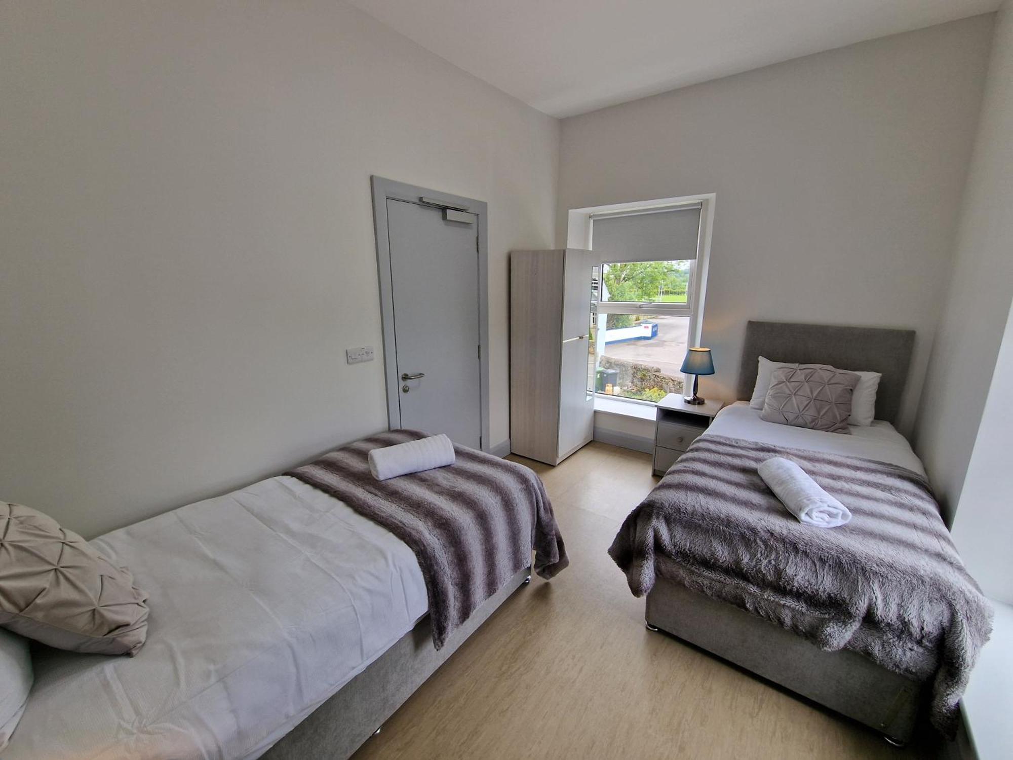بيت شباب Trivia House Swanlinbar المظهر الخارجي الصورة